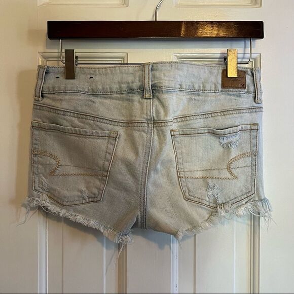 🦅 Stretch light wash American Eagle shorts - Picture 2 of 6